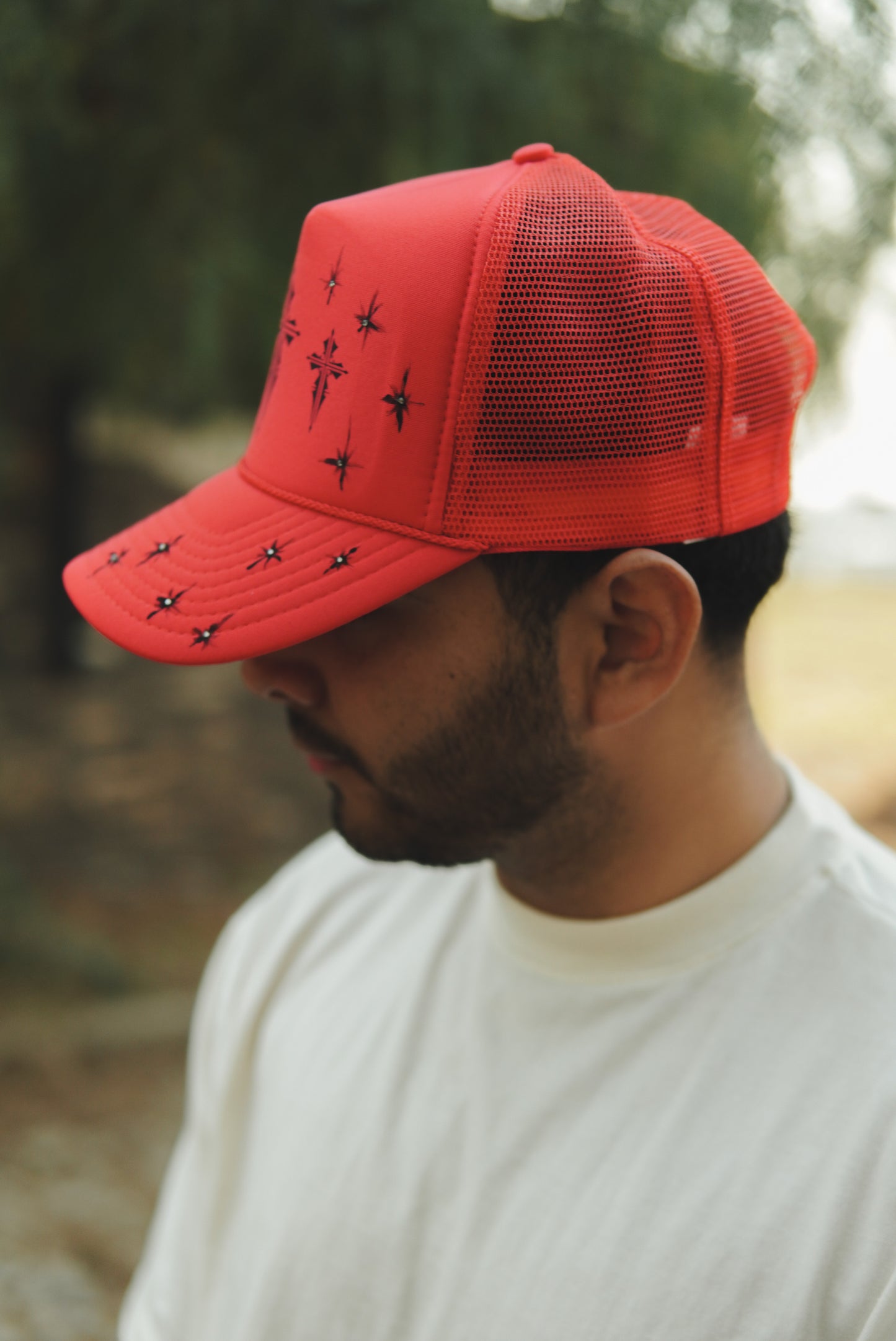 RED DIAMOND TRUCKER HAT